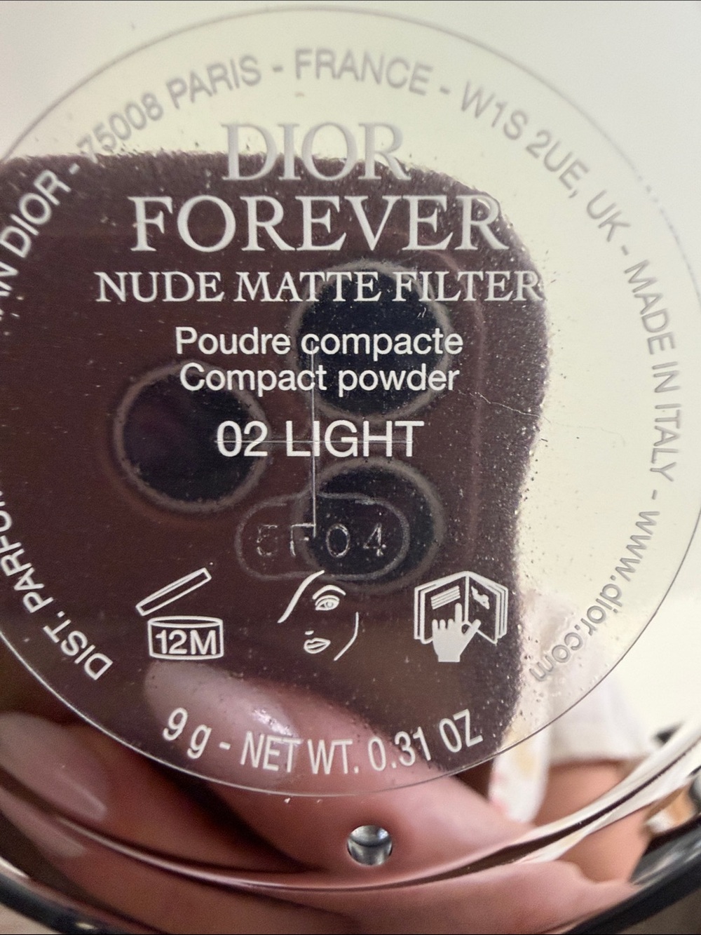 Dior Quilted Compact Case setting powder in Soft Beige with Silver CD Logo - Picture 5 of 7